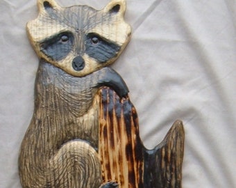 Wood carving Raccoon Chainsaw carving Log Cabin Decor Chainsaw Sculpture Home Decor Wall Art