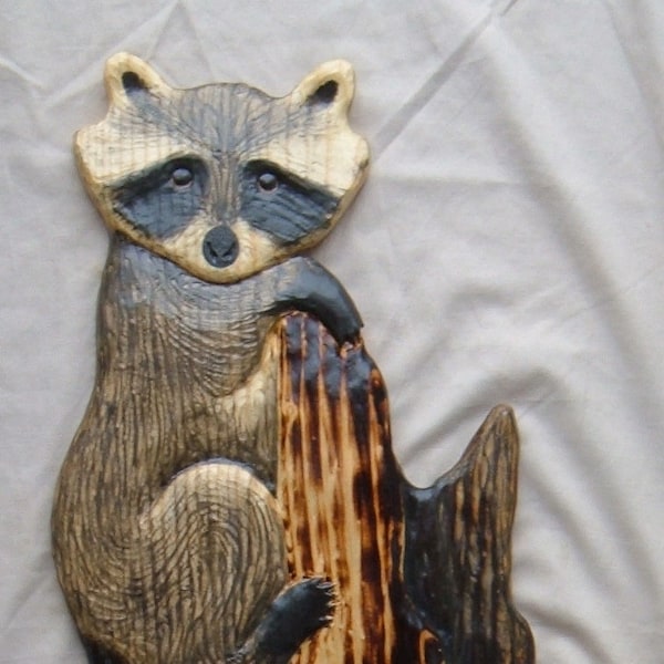 Wood carving Raccoon Chainsaw carving Log Cabin Decor Chainsaw Sculpture Home Decor Wall Art