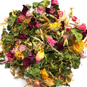Natural Herbal Forage Mix for Rabbits, Guinea Pigs, & Small Pets | Rose Meadow Munch