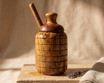 Tarro de miel de madera con cucharón / Tarro de miel de madera de mango / Contenedor de almacenamiento rústico para la cocina de Trewwoo