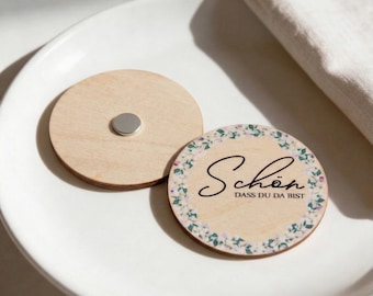 Platzkarten Hochzeit Holz Ø6cm personalisiert – Blütenkranz – Tischkarten Namen – Gastgeschenk Magnet