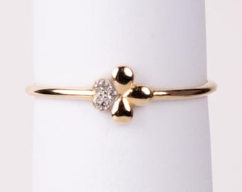 Flower Diamond Ring – 14K Solid Gold Dainty Floral Ring, Minimalist Gold Flower Band with Diamonds, Nature Inspired Stackable Jewelry