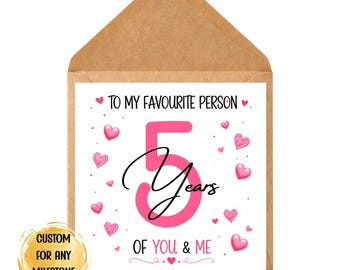 Tarjeta romántica de aniversario con corazón rosa: tarjeta de amor personalizada para años importantes: diseño personalizable y considerado.