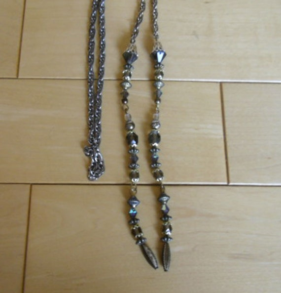 40 Length Antique Gold and Silver Tone Chain Chain and Beads Vintage Necklace Irridescent Beads Lariat Necklace