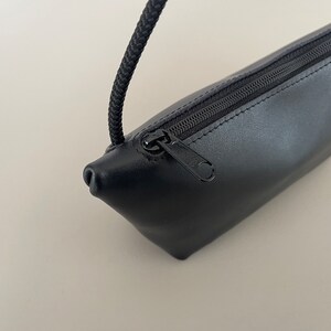 CORD pouch black leather image 4