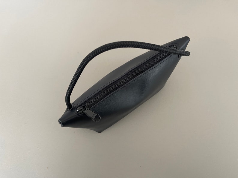 CORD pouch black leather image 2