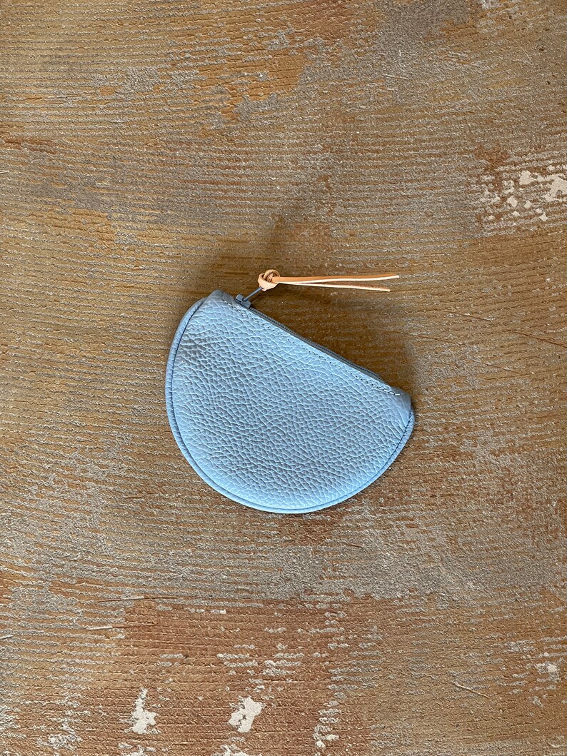 FLAT MOON purse cornflower leather image 6