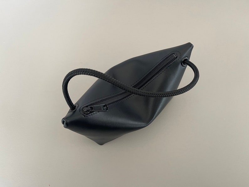 CORD pouch black leather image 8