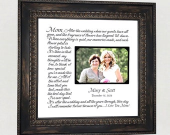 Parents Wedding Gift from Bride, Groom Gift for Mom Dad, Personalized Wedding Photo Frame, Parents of the Bride and Groom, Custom Photro Mat