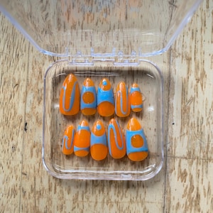 Retro blue and orange Press on Nails