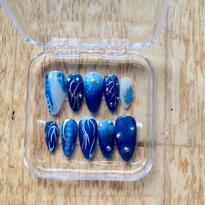 Blue and Silver - Press on Nails