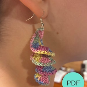 Pendientes de micro crochet en espiral; patrón para crocheters de nivel intermedio