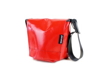 Waterproof satchel bag sales