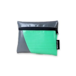 Minimalist Zip Pouch #8.01 – Vegan Travel Pouch, Water-Resistant Gift for Him