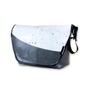 Vrachtwagen Tarp Messenger Bag Truck Tarp schoudertas Unieke waterdichte Messenger bag Geüpcyclede laptoptas, duurzaam cadeau, milieuvriendelijk afbeelding 1