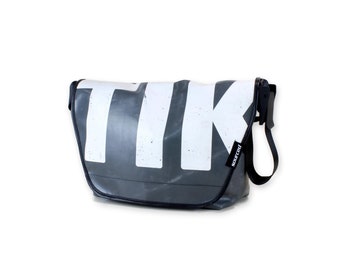 Vrachtwagen Tarp Messenger Bag | Truck Tarp schoudertas | Unieke waterdichte Messenger bag | Geüpcyclede laptoptas, duurzaam cadeau, milieuvriendelijk