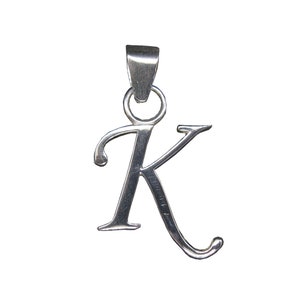 Colgante de plata de ley con sello 925 y letra K
