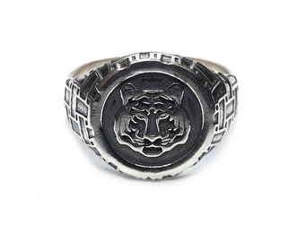 Sterling Silver Signet Ring Tiger Solid Hallmarked 925 Comfort Fit