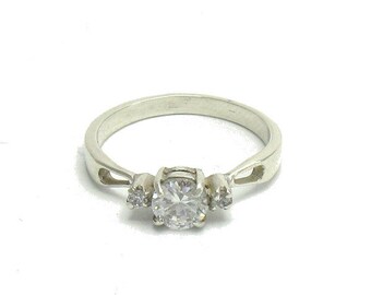 R000599 STERLING SILVER Ring Solid 925 with  CZ