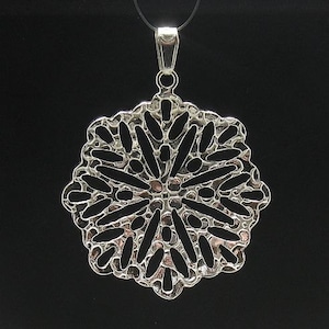 PE000571  Sterling silver pendant  huge flower  925 solid