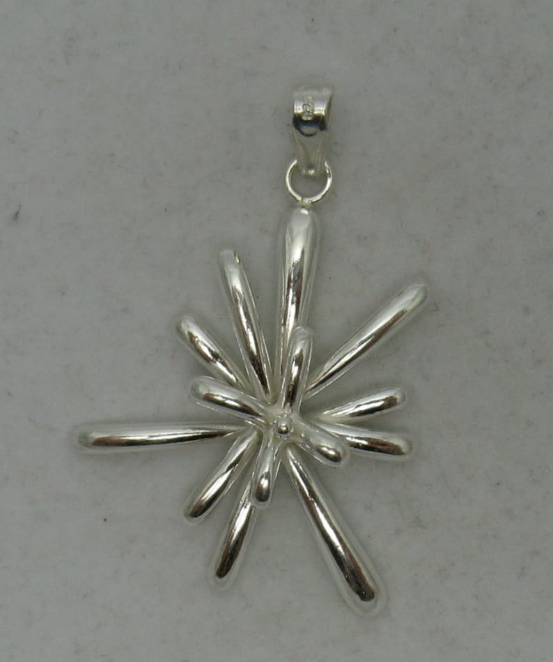 PE000332 Sterling silver pendant 925 solid Flower perfect quality image 1