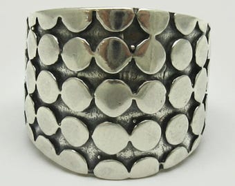 Bred ring i massivt sterlingsilver, stämplat 925, nickelfri