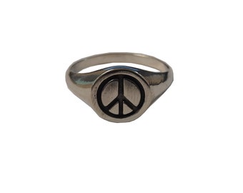 Sterling Silver Ring Solid Hallmarked 925 Peace Sign Comfort Fit