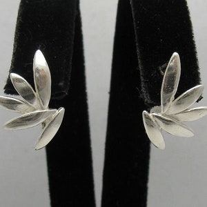 E000346 Sterling silver earrings 925 Leaf image 1