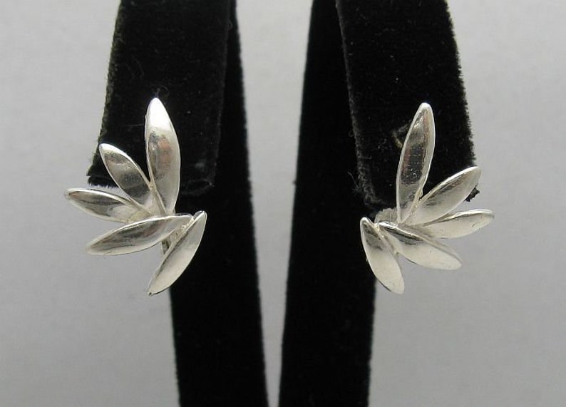 E000346 Sterling silver earrings 925 Leaf image 1