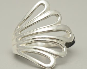 Stylish Sterling Silver Ring Solid Hallmarked 925 Nickel Free