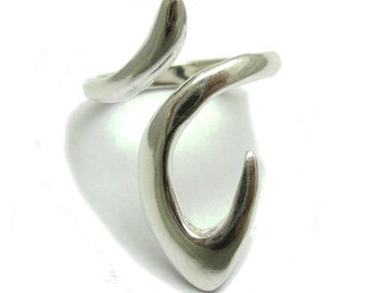 R000098 Stylish sterling silver ring genuine 925