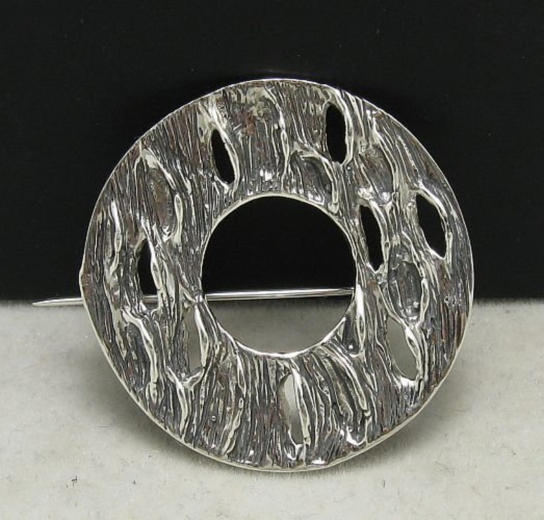 A000012 STERLING SILVER Brooch 925 Circle image 1