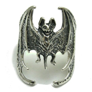 R000492  Sterling silver ring 925 Bat Vampire