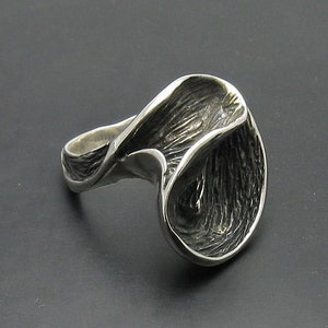 Extravagant Sterling Silver Ring Solid Genuine Hallmarked 925