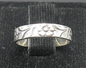 R000957 Small Sterling Silver Ring Solid 925 Flower Band - Etsy
