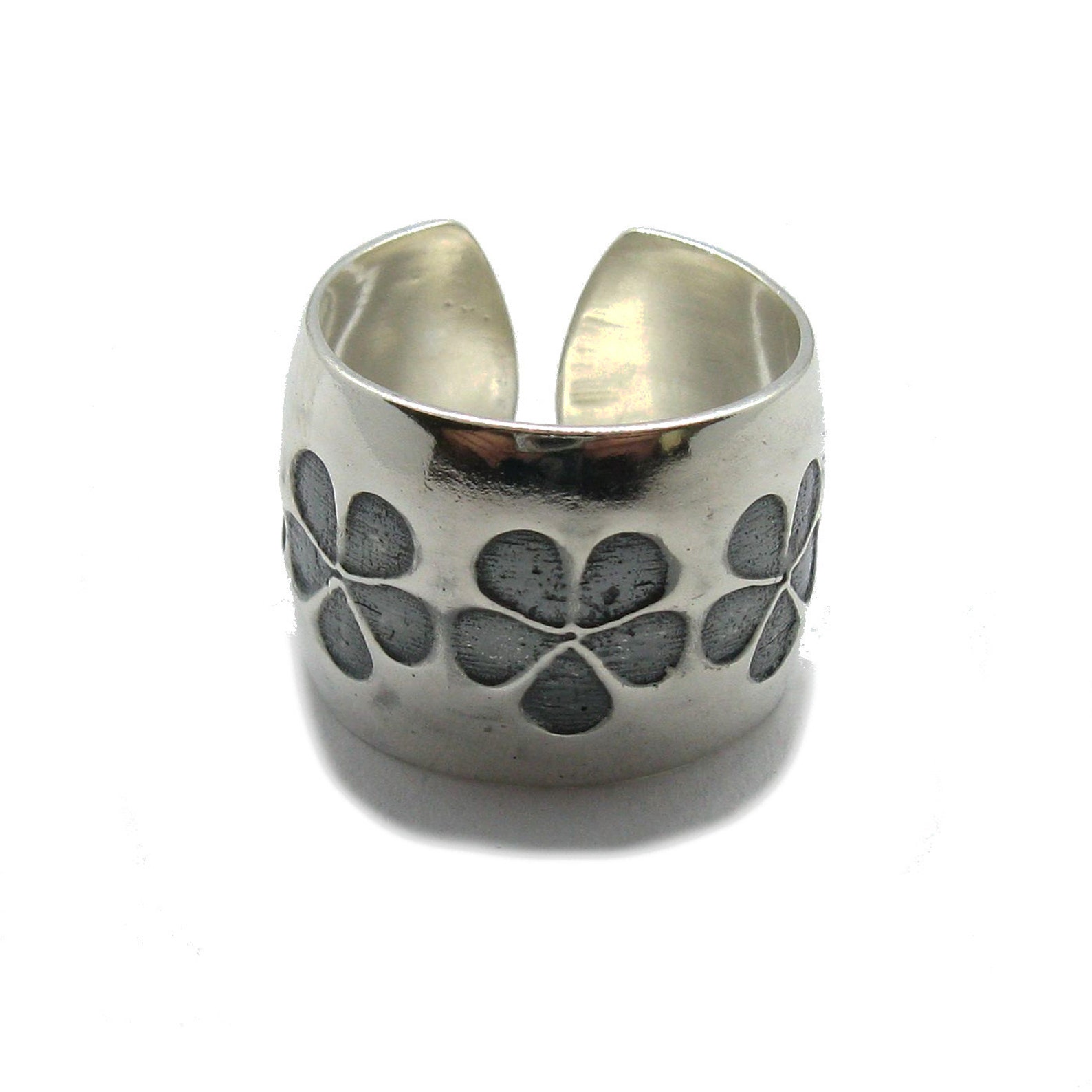 0065~Silver CORNER Ring
