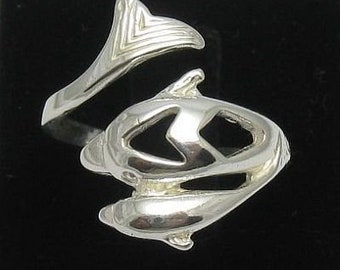 R000039 Sterling silver ring solid  925 Dolphins