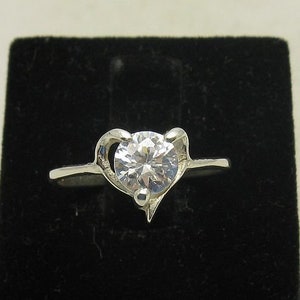 R000896 STERLING SILVER Heart Ring Solid 925 CZ image 1