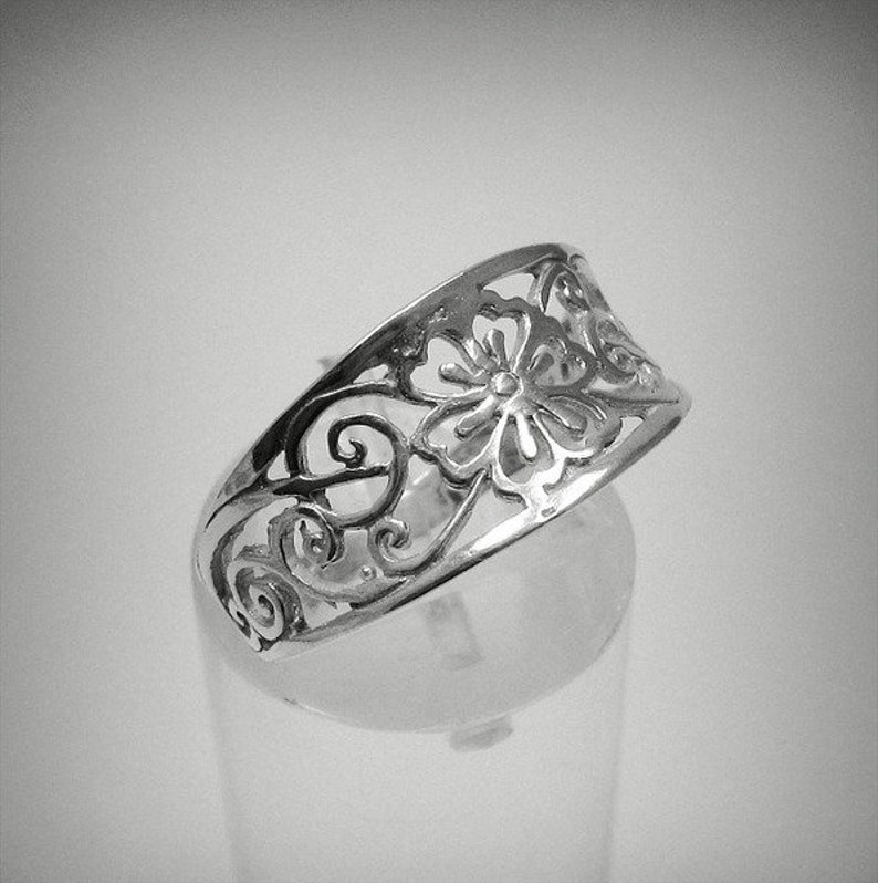 R001240 STERLING SILVER Ring Solid 925 Floral Band image 2