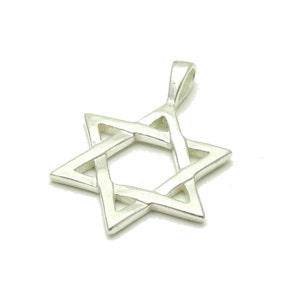 Sterling silver pendant hallmarked 925 Star of David