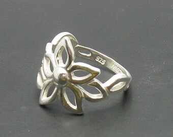 スターリングシルバーリングフラワー本物の刻印925 - Etsy 日本