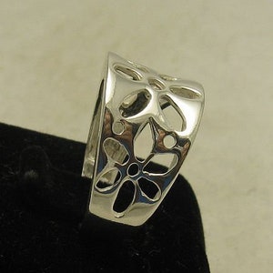 R000897 STERLING SILVER Ring Solid 925 Flower image 3