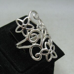 Sterling Silver Floral Scrollwork Ring Stamped 925 Nickel Free image 3