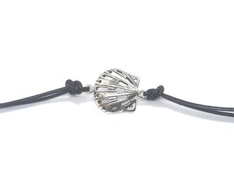 Sterling silver bracelet 925 Shell stamped 925 with leather