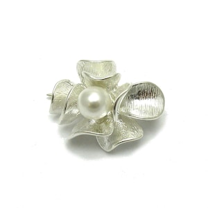 A000135 Sterling Silver Brooch 925 flower