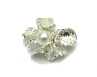 A000135 Sterling Silver Brooch 925 flower