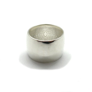 R001899 Genuine sterling silver ring 17mm wide plain band hallmarked 925