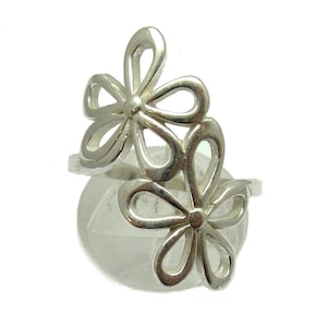 R000644  Sterling Silver  Ring Solid 925 Flower