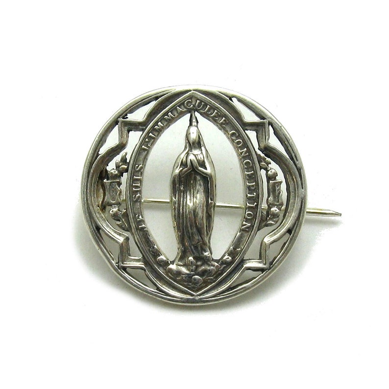 A000138 Sterling silver brooch 925 Mother of God image 1