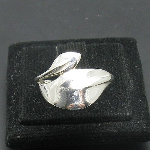Sterling Silver Light Weight Ring Leaf Hallmarked 925 Nickel